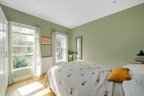 2 bedroom flat for sale, Lewisham Way, New Cross, London, SE14