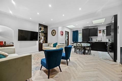 undefined, Court Way, Acton