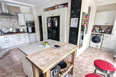 undefined, Cliff Road, Eastbourne BN20