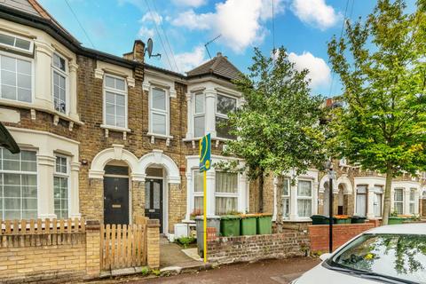 1 bedroom flat for sale, Hockley Avenue, East Ham, London, E6
