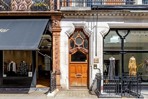 2 bedroom flat for sale, Mount Street, London W1K