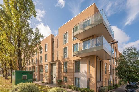 3 bedroom flat for sale, Grahame Park Way, Mill Hill, London, NW9