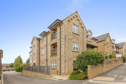 15 Priory Road, High Wycombe HP13