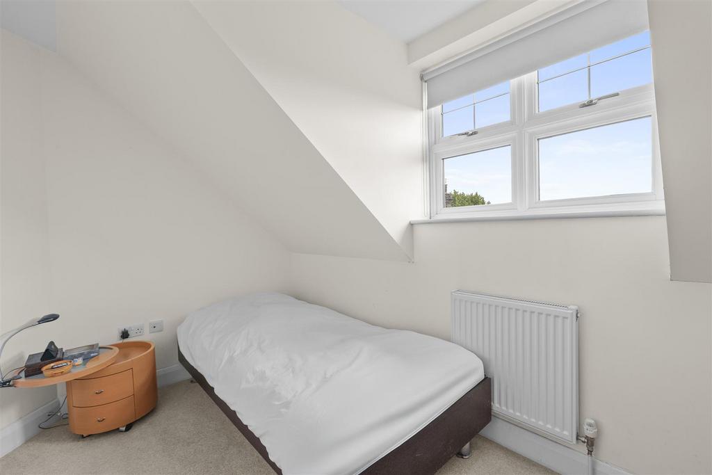 Flat 9, 15 Priory Road, HP13 6 SL-3.jpg