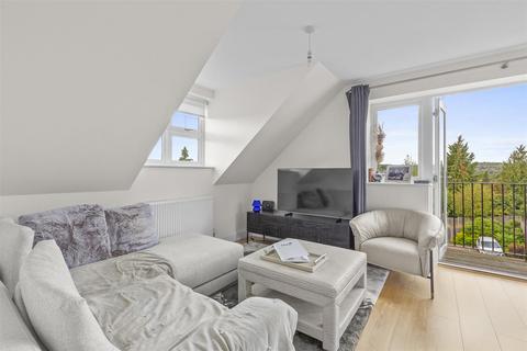 2 bedroom apartment for sale, 15 Priory Road, High Wycombe HP13