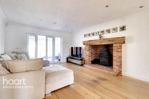 5 bedroom detached house for sale, Lynn Road, East Winch