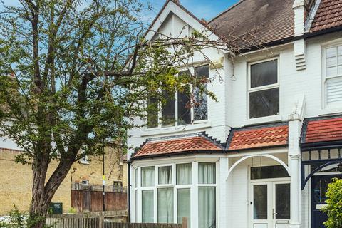 Trinity Rise, London, SW2