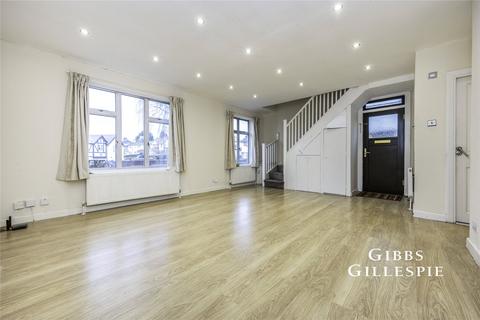 3 bedroom bungalow to rent, Alandale Drive, Pinner, HA5