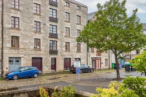 56/9 Timber Bush, Edinburgh, EH6 6QH