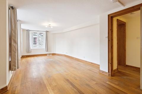 56/9 Timber Bush, Edinburgh, EH6 6QH