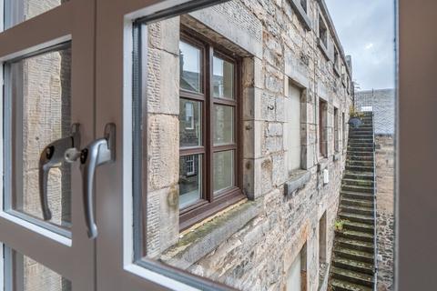 56/9 Timber Bush, Edinburgh, EH6 6QH