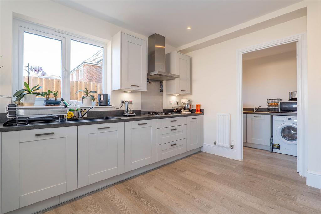 Kitchen/Dining Room