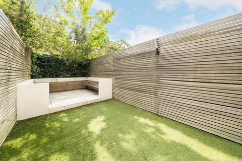 3 bedroom maisonette for sale, Barcombe Avenue, London SW2