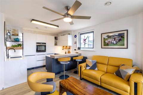 2 bedroom apartment for sale, Ocean Way, Southampton, Hampshire