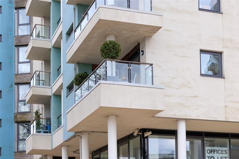 2 bedroom apartment for sale, Ocean Way, Southampton, Hampshire