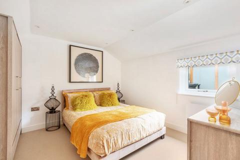undefined, London Road, Sevenoaks  TN13 1AS