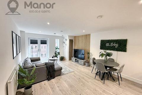 2 bedroom flat for sale, St. James Road, Brentwood, CM14 4JW