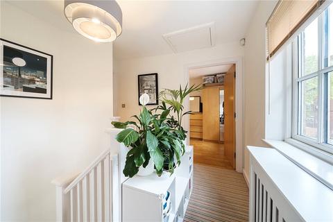 undefined, Boone Street, London