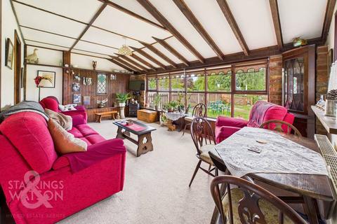 3 bedroom cottage for sale, Low Road, Norwich NR14