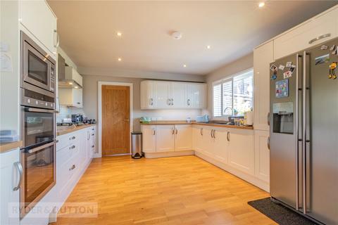 3 Broadgate, Dobcross, Oldham, OL3 5BJ