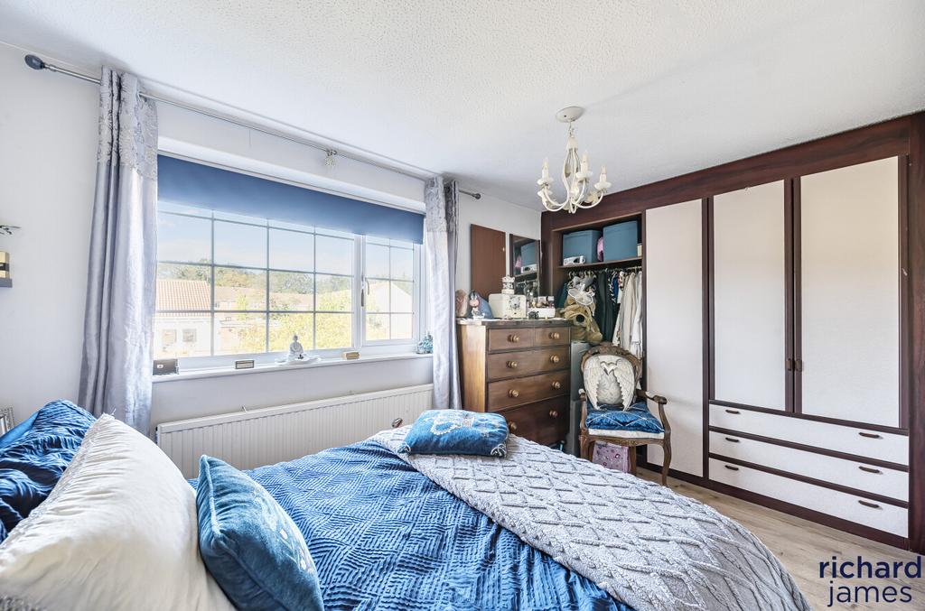 21d2d8ef94a84c9893a1f78886334b19