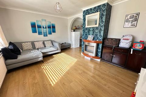 undefined, Arden Close, Leamington Spa