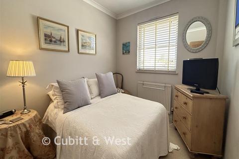 3 bedroom maisonette for sale, High Street, Cranleigh, Surrey
