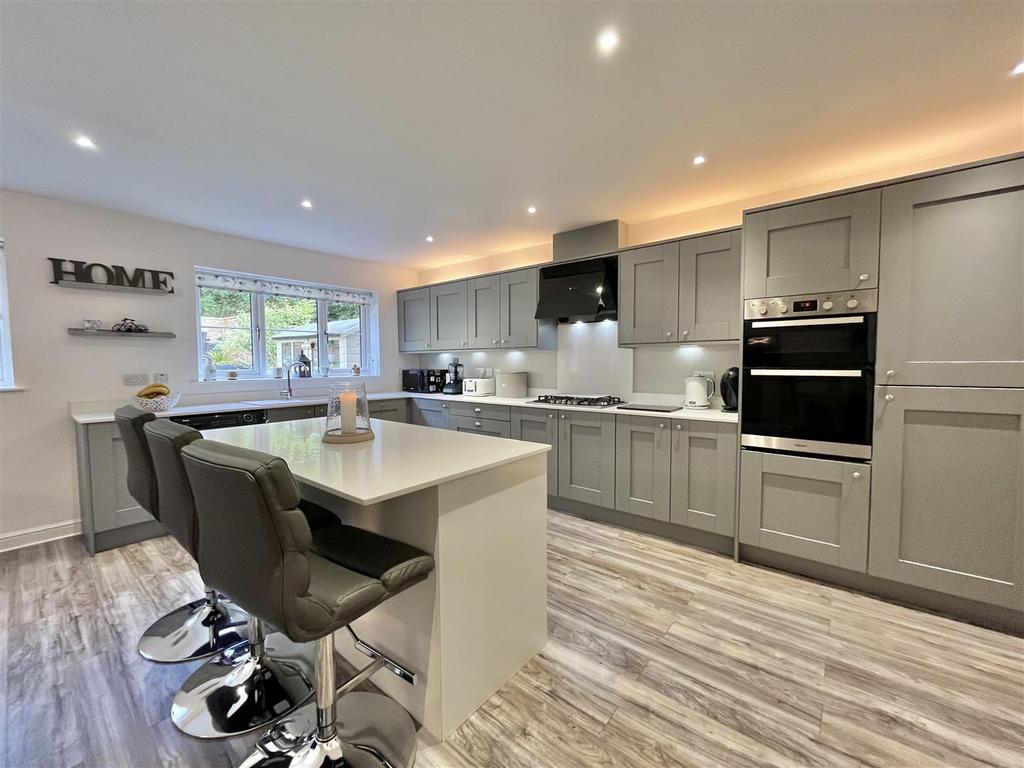 Family/Dining Room &amp; Kitchen