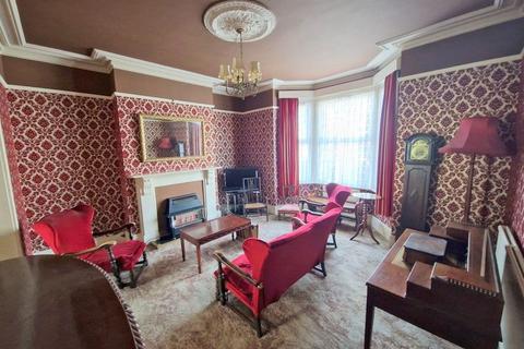 4 bedroom end of terrace house for sale, Exeter Road, Exmouth, EX8 1QQ