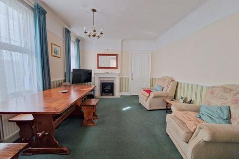 4 bedroom end of terrace house for sale, Exeter Road, Exmouth, EX8 1QQ