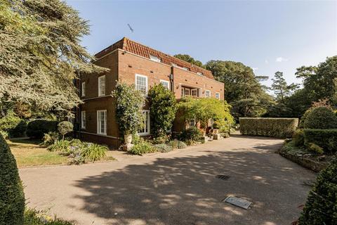 6 bedroom detached house for sale, Convent Road, Broadstairs