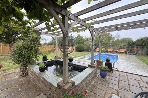 3 bedroom end of terrace house for sale, Staplehurst, Kent