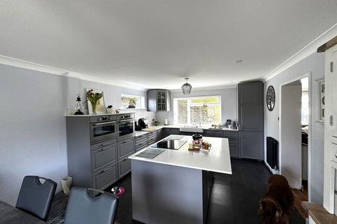 3 bedroom end of terrace house for sale, Staplehurst, Kent