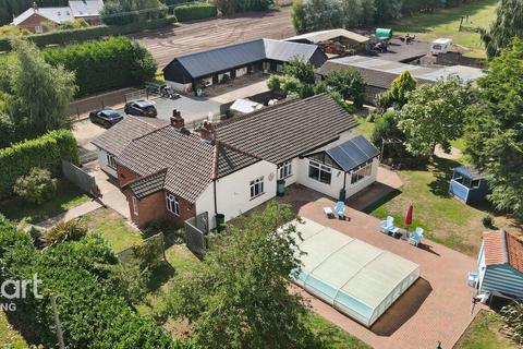 4 bedroom detached bungalow for sale, Whaplode PE12