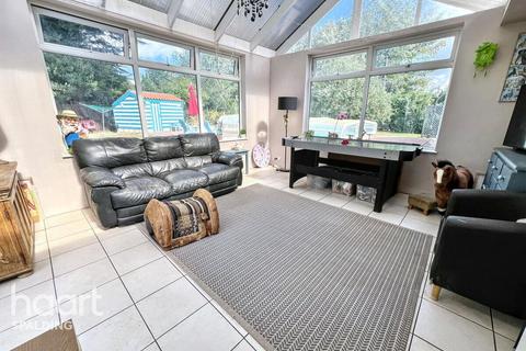 4 bedroom detached bungalow for sale, Whaplode PE12