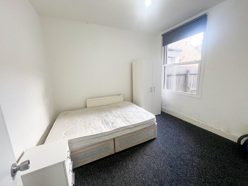 Madeira Rd E11