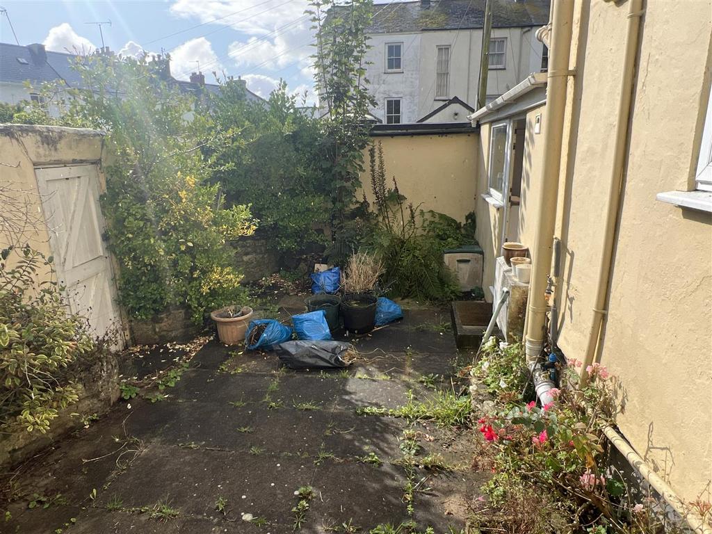 Rear courtyard