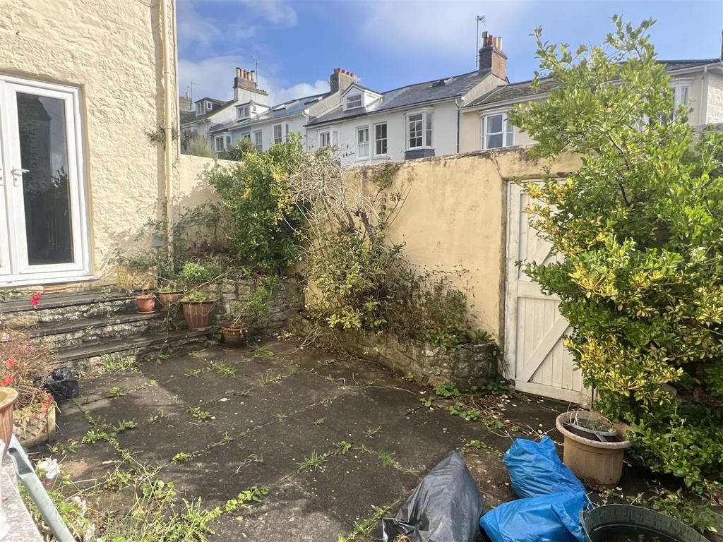 Rear courtyard