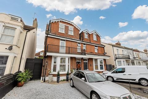 5 bedroom semi-detached house for sale, Hayes Road, Clacton-on-Sea, CO15 1