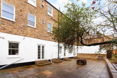 New North Road, De Beauvoir Town, London, N1