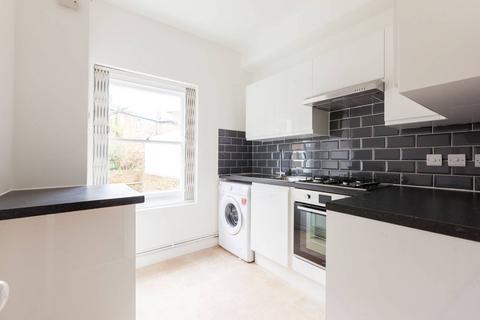 1 bedroom flat to rent, New North Road, De Beauvoir Town, London, N1