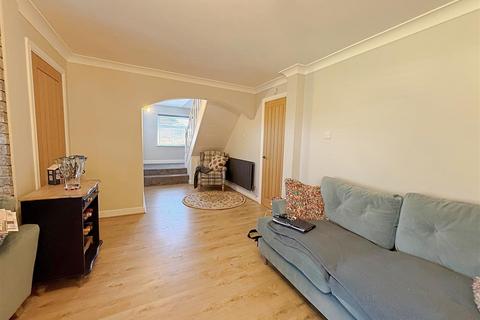 undefined, Waddingham Place, New Waltham, Grimsby, N.E. Lincs, DN36 4QY