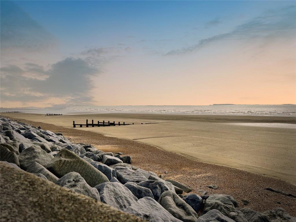 Jurys Gap Beach