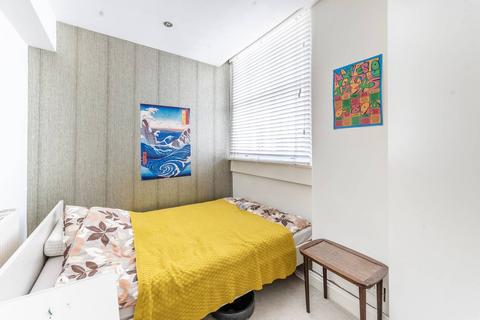 2 bedroom flat to rent, Queens Gate Gardens, South Kensington, London, SW7