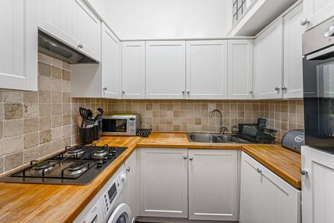 2 bedroom flat to rent, Queens Gate Terrace, South Kensington, London, SW7