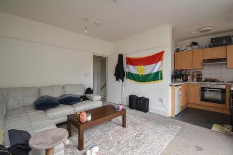 2 bedroom flat for sale, London Road, St Leonards-On-Sea TN37