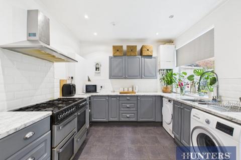 7 bedroom semi-detached house for sale, Wellington Road, Bridlington