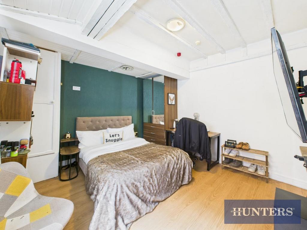 CAM05333 G0-PR0236-STILL025.jpg