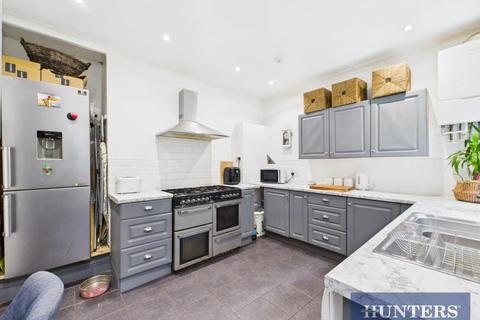 7 bedroom semi-detached house for sale, Wellington Road, Bridlington