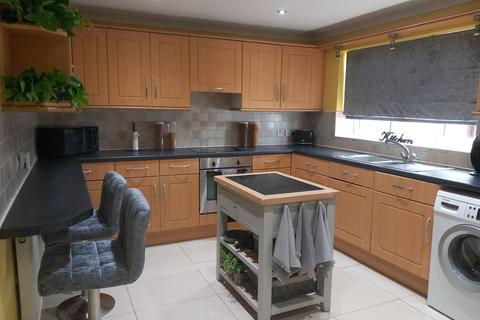 3 bedroom semi-detached house for sale, Park Avenue, Barlow, Selby